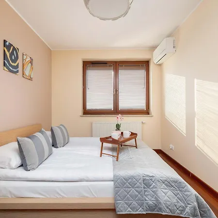 Apartman Exceptional With Balcony By Renters Krakkó